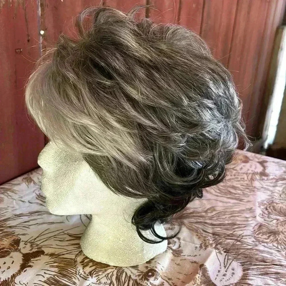 Vintage Wig Layered Mullet Shag Salt & Pepper Black & Silver Grey Unisex Costume - Picture 4 of 7